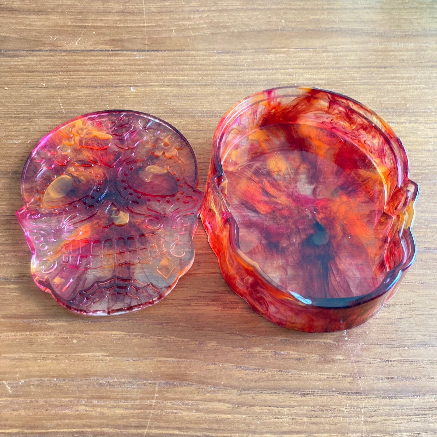 Boîte tête de mort